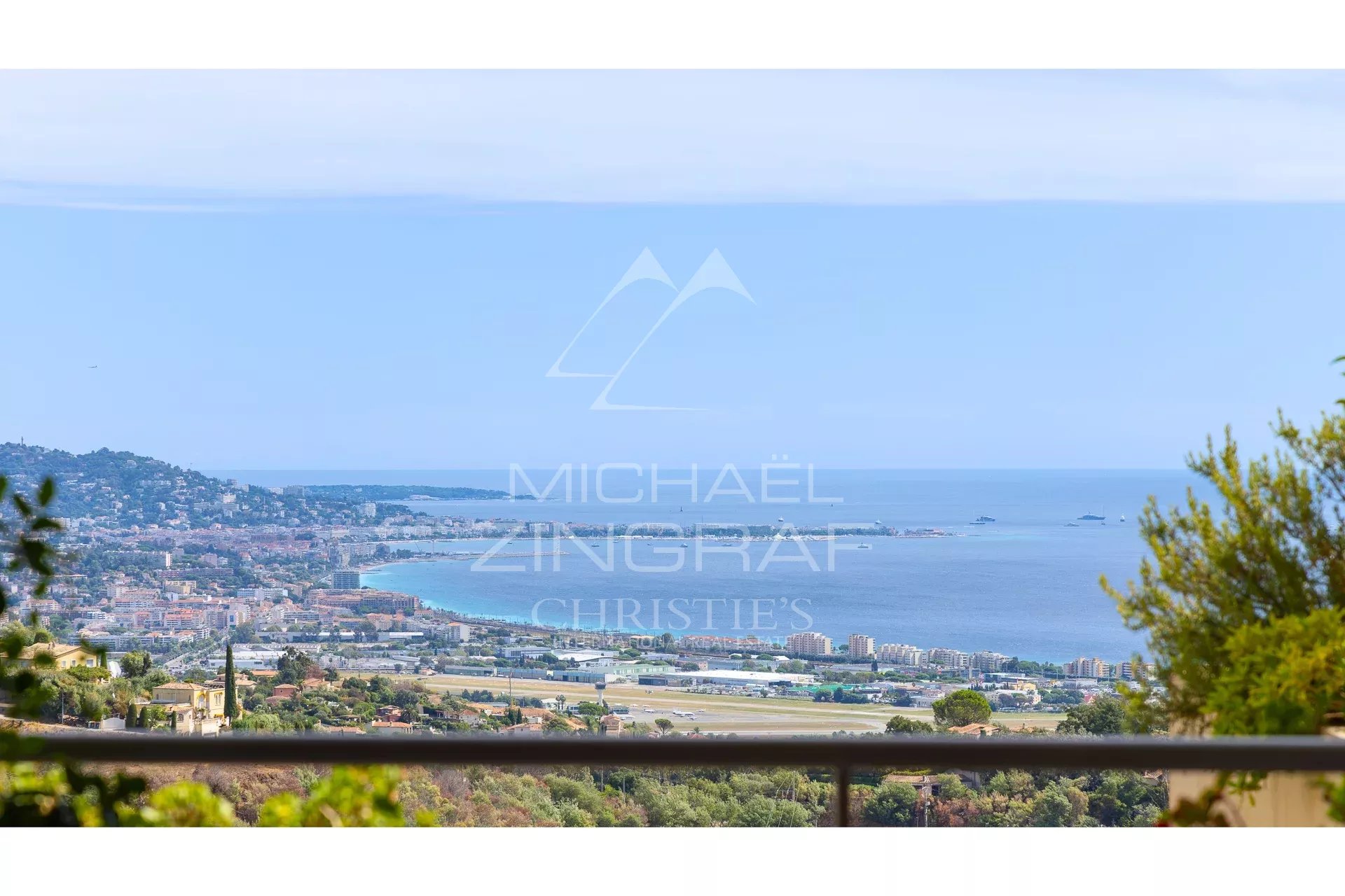 RENOVATED APARTMENT WITH SEA VIEW