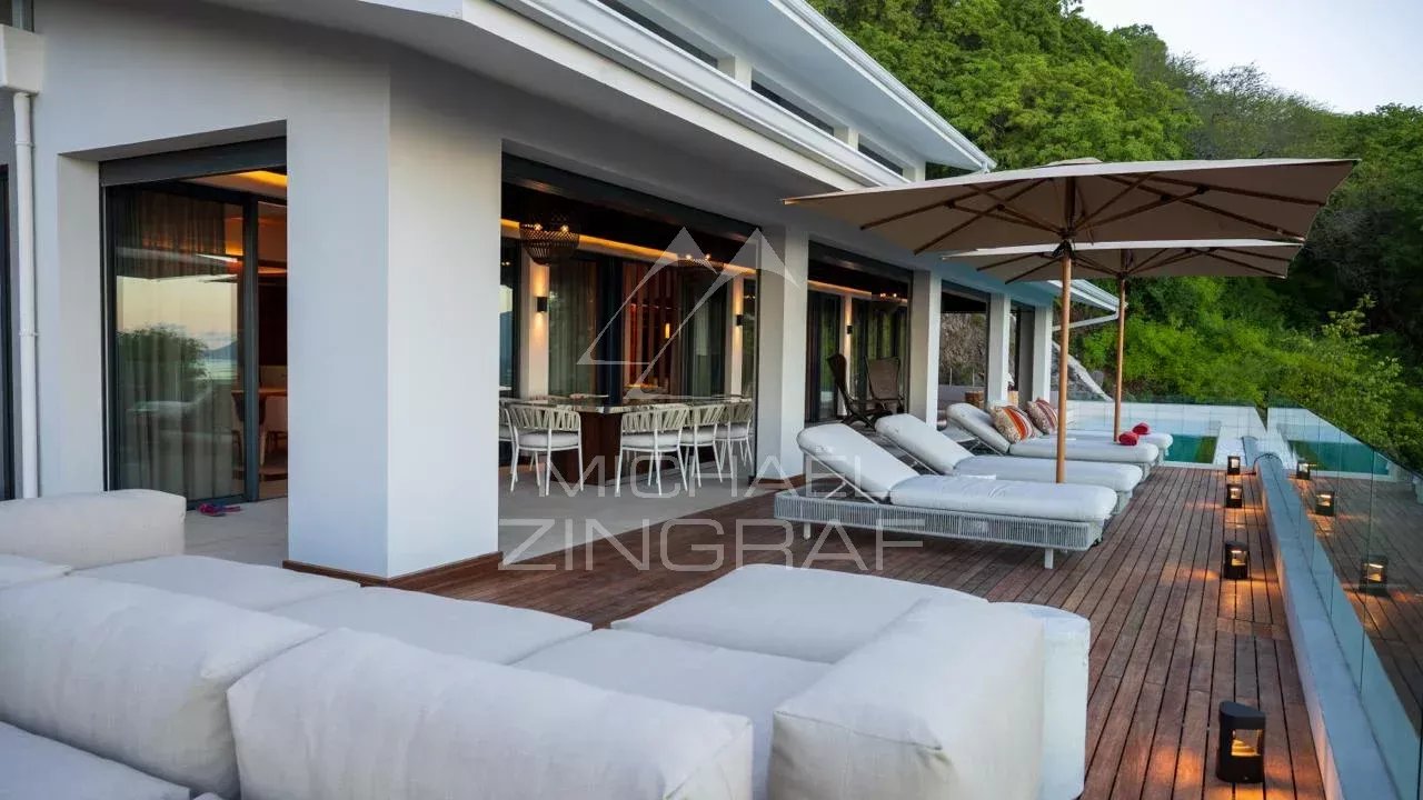 Île Maurice – Villa d’Exception Ultra Luxe avec Vue Panoramique sur Le Morne – Rivière Noire