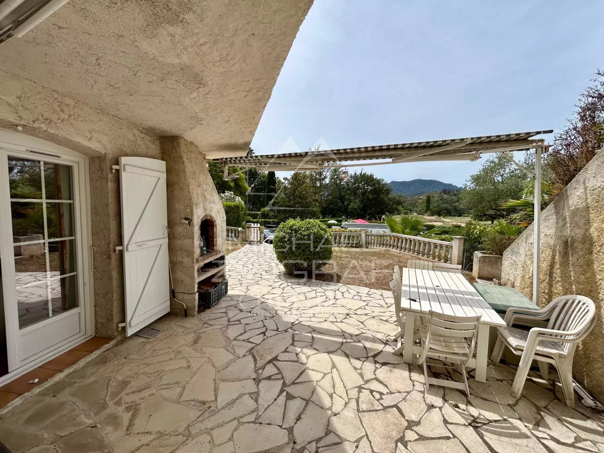 Charming property to renovate