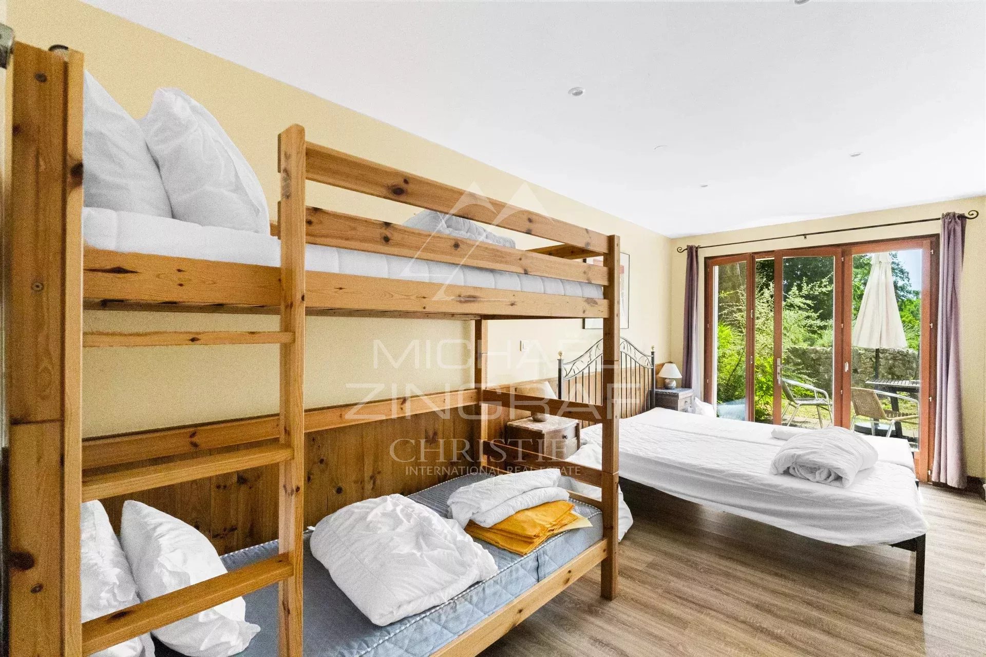 Propriété d’exception au cœur de la nature – Gréolières