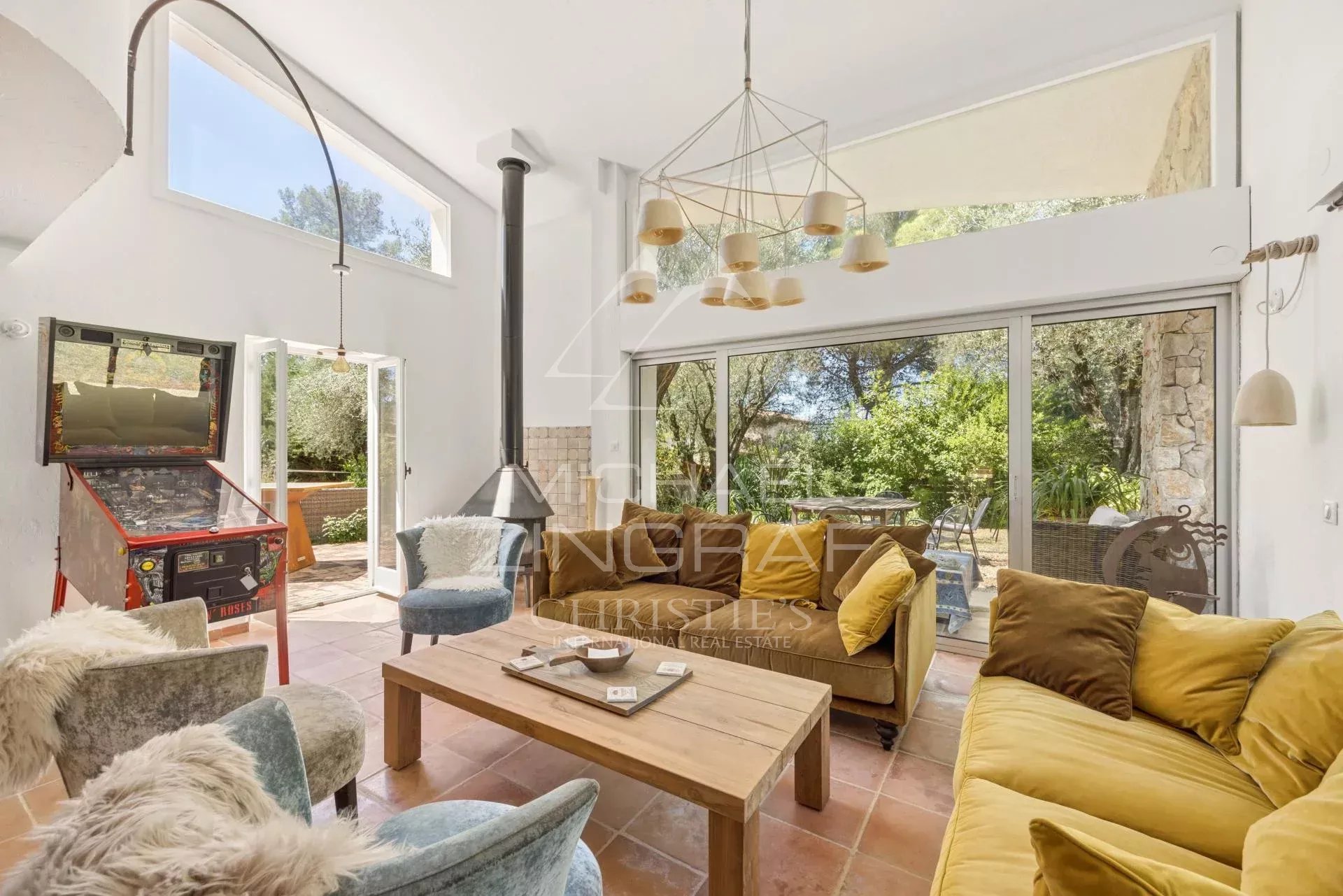 Elegant Provençal Villa Within Walking Distance of Tourrettes-sur-Loup Village
