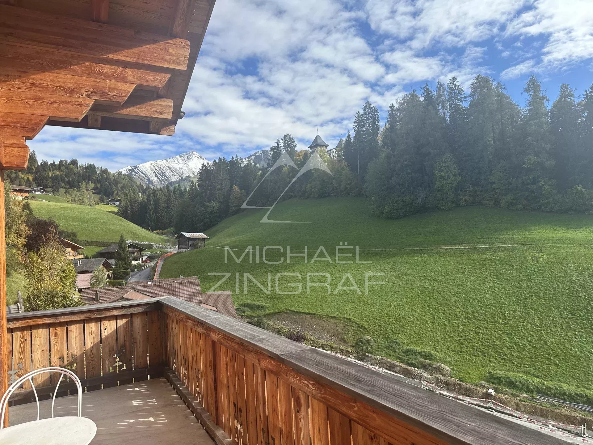 Superbe chalet contemporain à proximité du centre de Gstaad