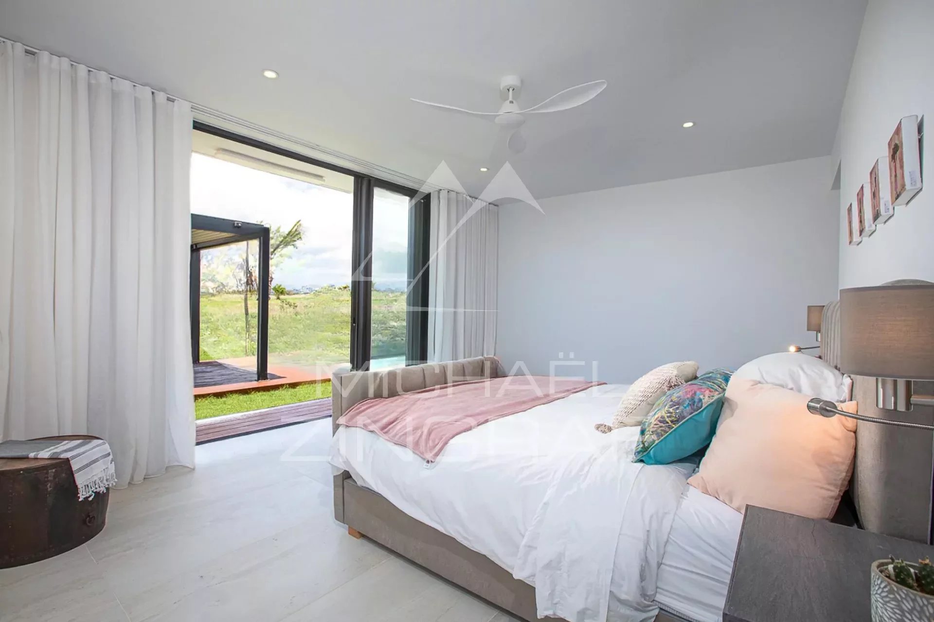 4 bedrooms villa on Golf - Haute Rive