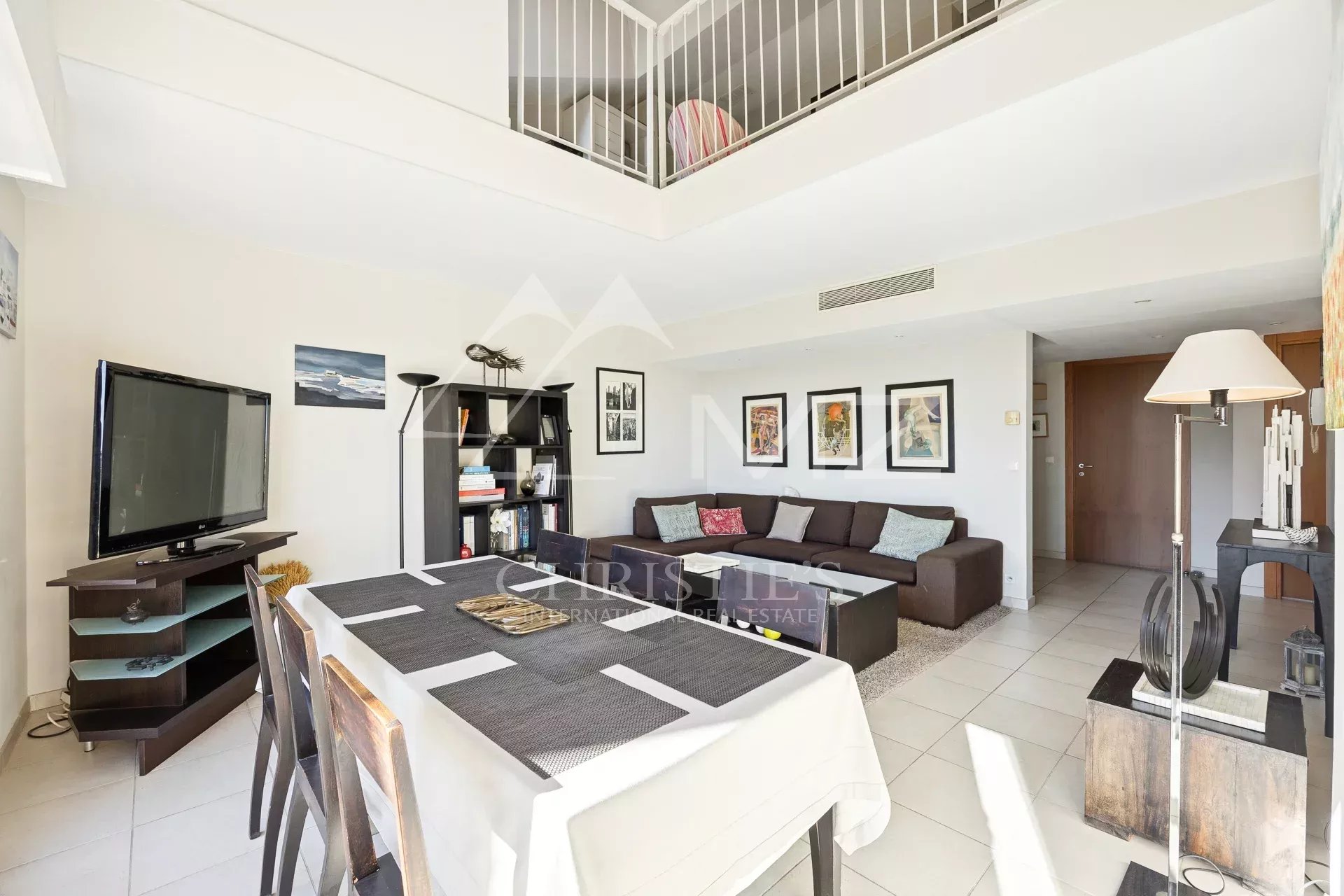 Bas Montrose, agréable duplex en dernier étage