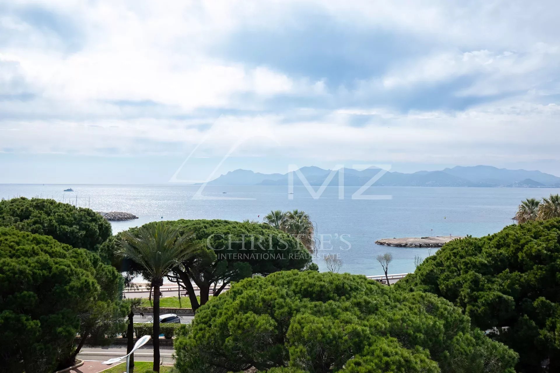 Cannes Croisette - Penthouse with breathtaking view