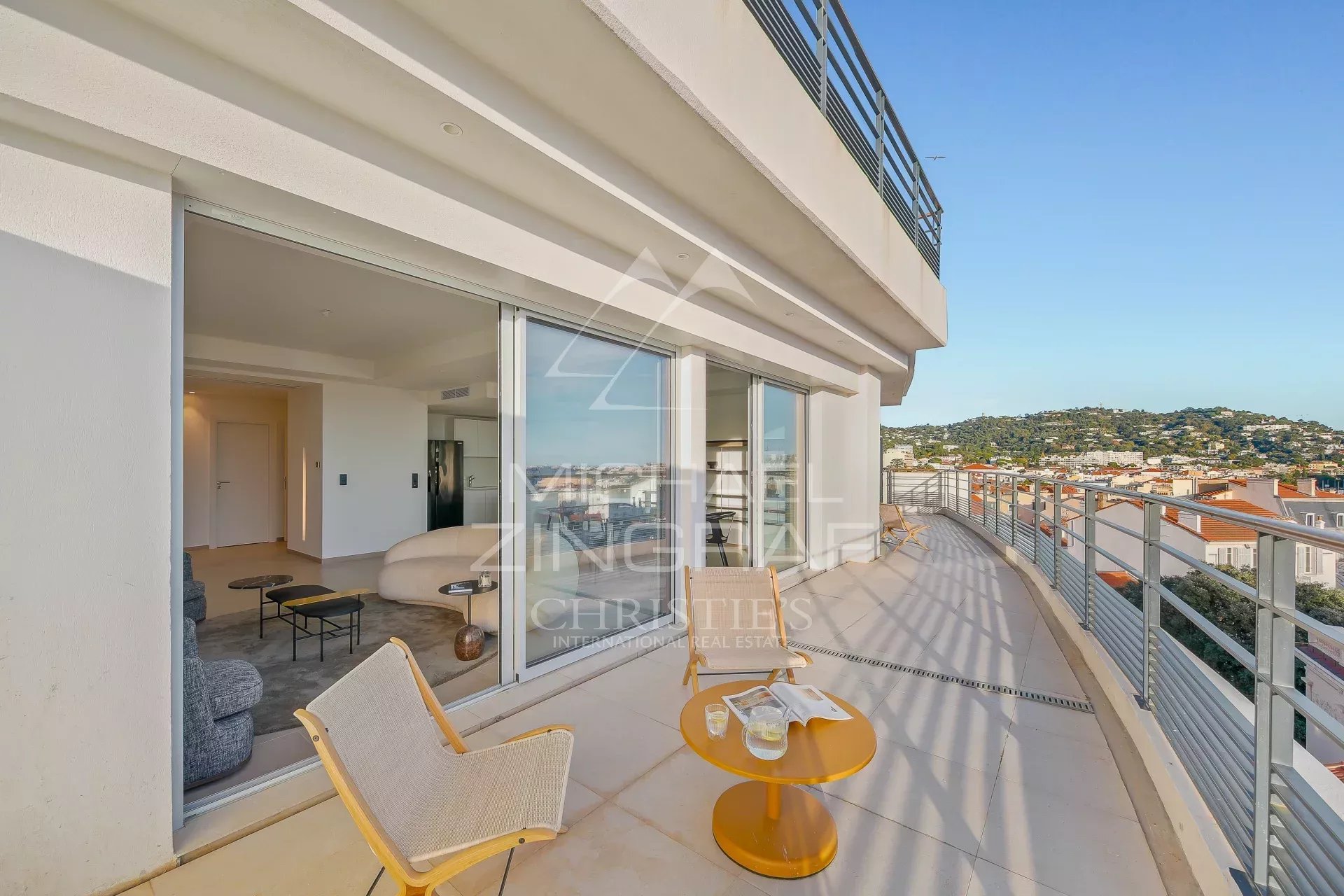 Cannes -  Proche Centre - Penthouse d'exception -Grandes terrasses - Vue mer panoramique