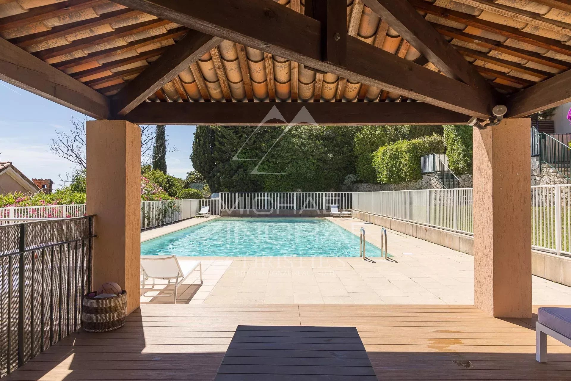 Stunning two-bedroom flat – with terrace, cellar and parking space