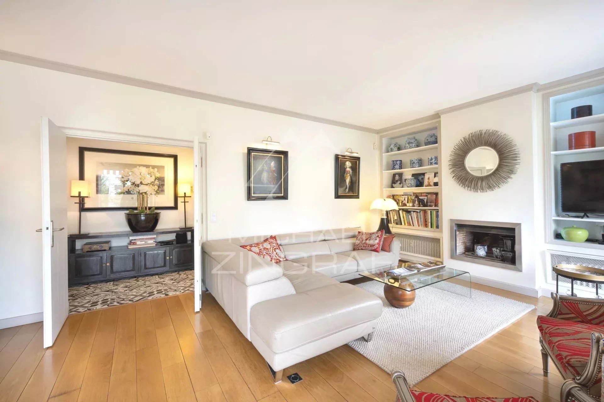 A VENDRE VIAGER SANS RENTE - 3 Chambres - Parfait état - Clair