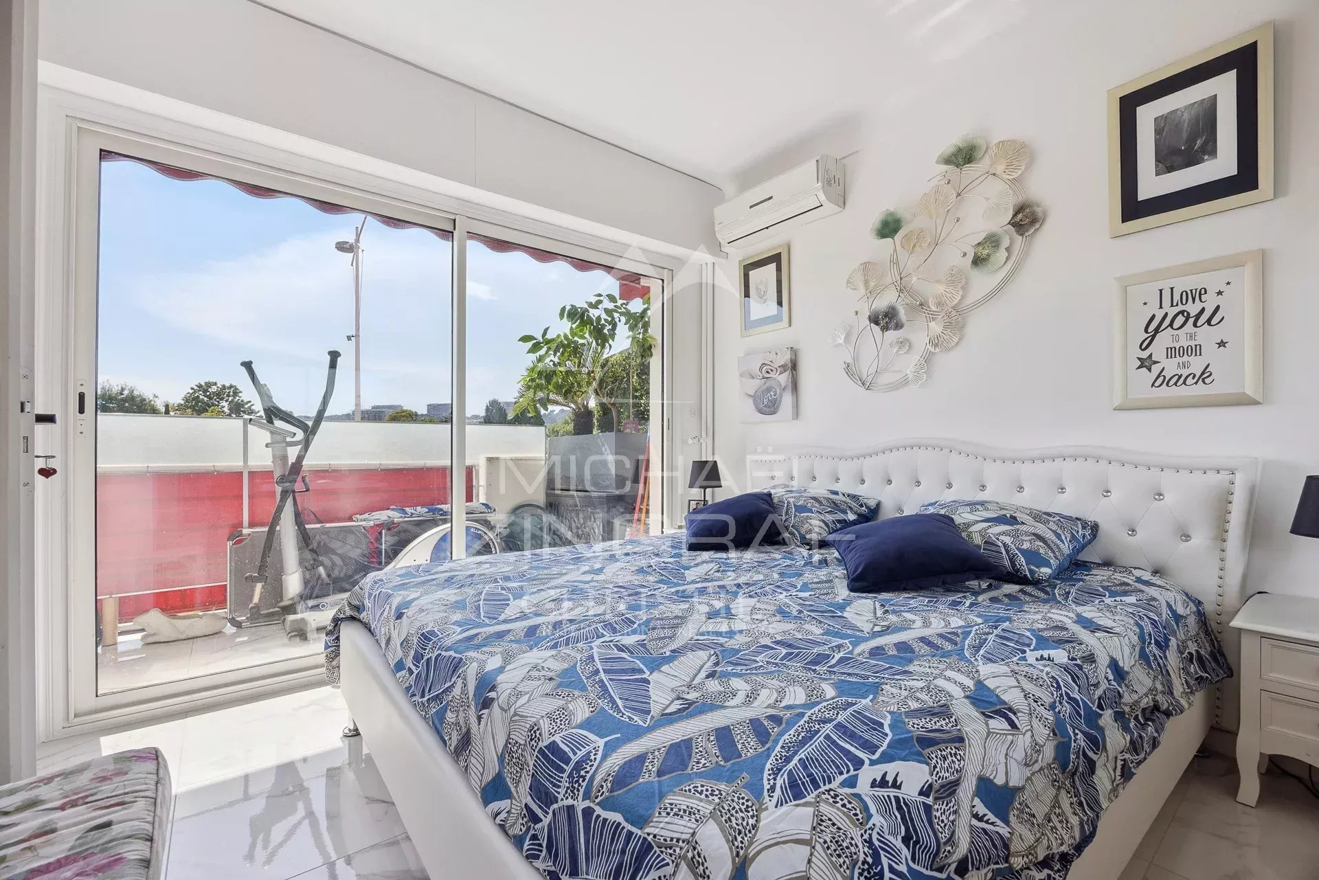 Proche Nice - Terrasse, vue mer et rénovation soignée