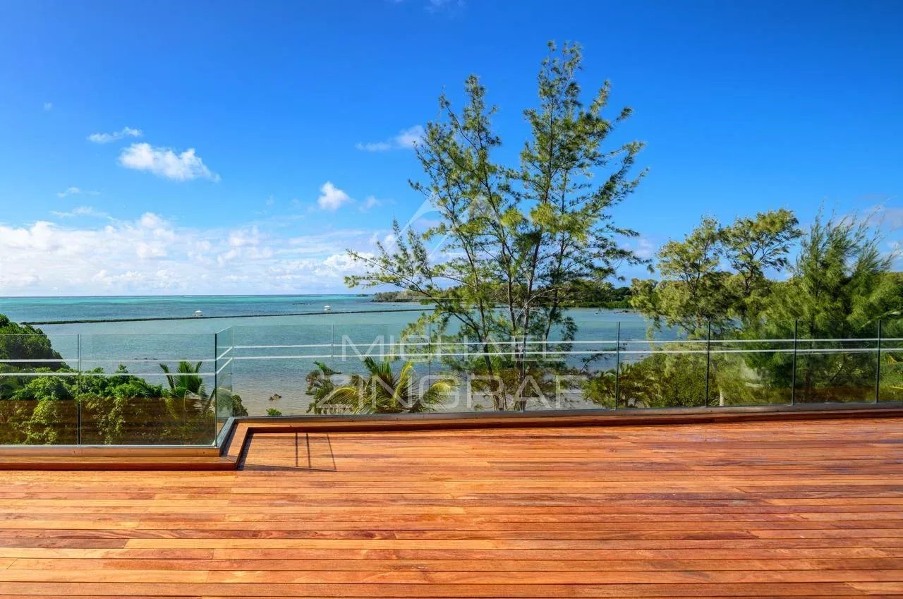 Penthouse d’Exception de 4 Chambres avec Vue Panoramique sur le Lagon à Azuri Golf & Beachfront Village