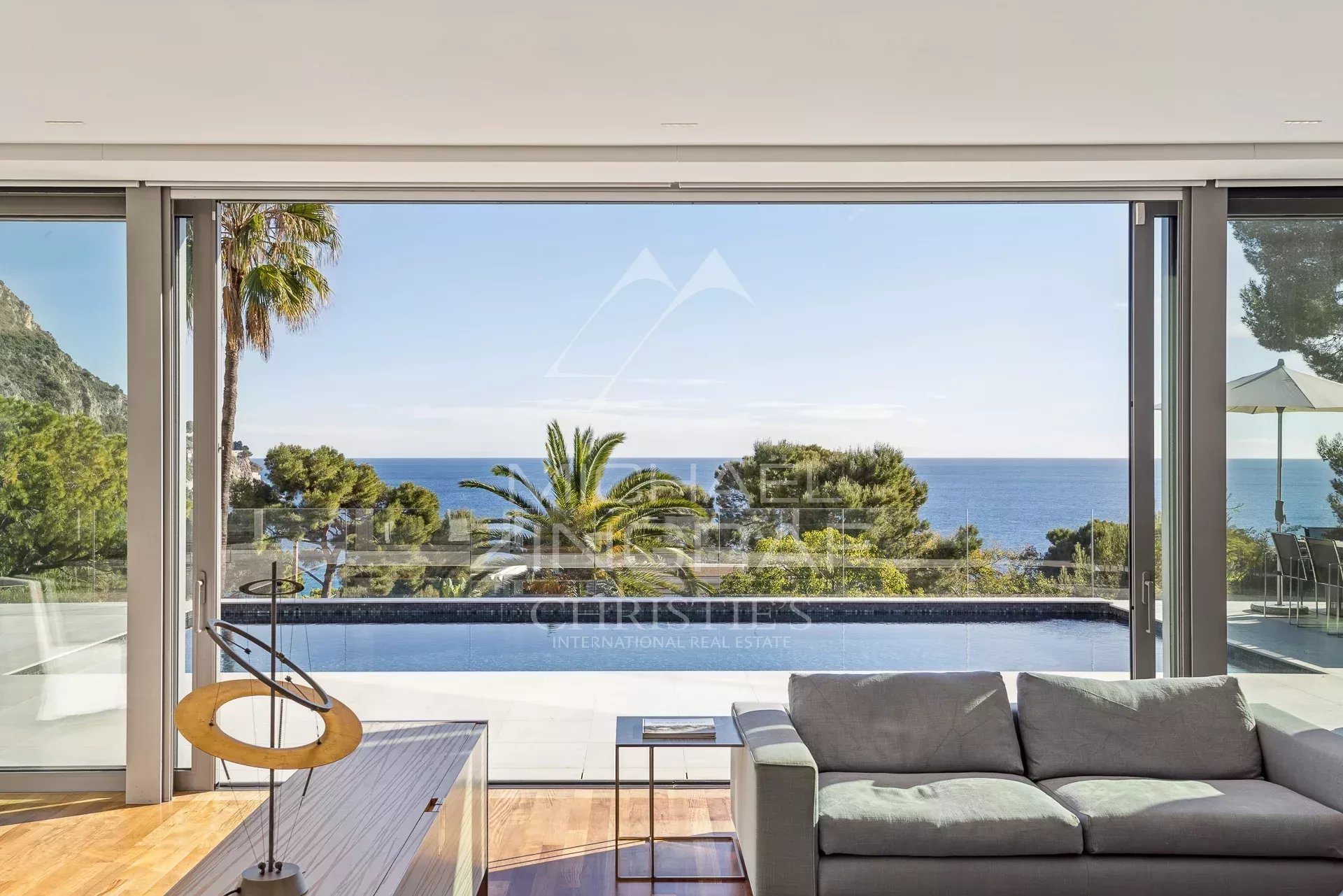 Wunderschöne moderne Villa nur wenige Minuten von Monaco entfernt