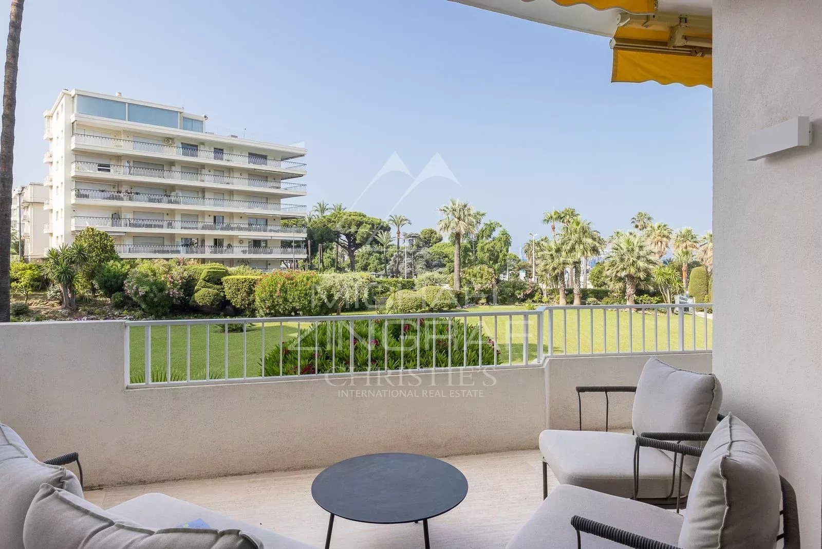 Cannes - Croisette - Magnifique 3 chambres