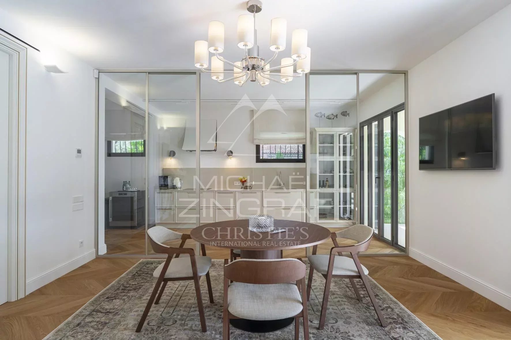 Roquebrune-Cap-Martin - Brand-new villa next to Monaco