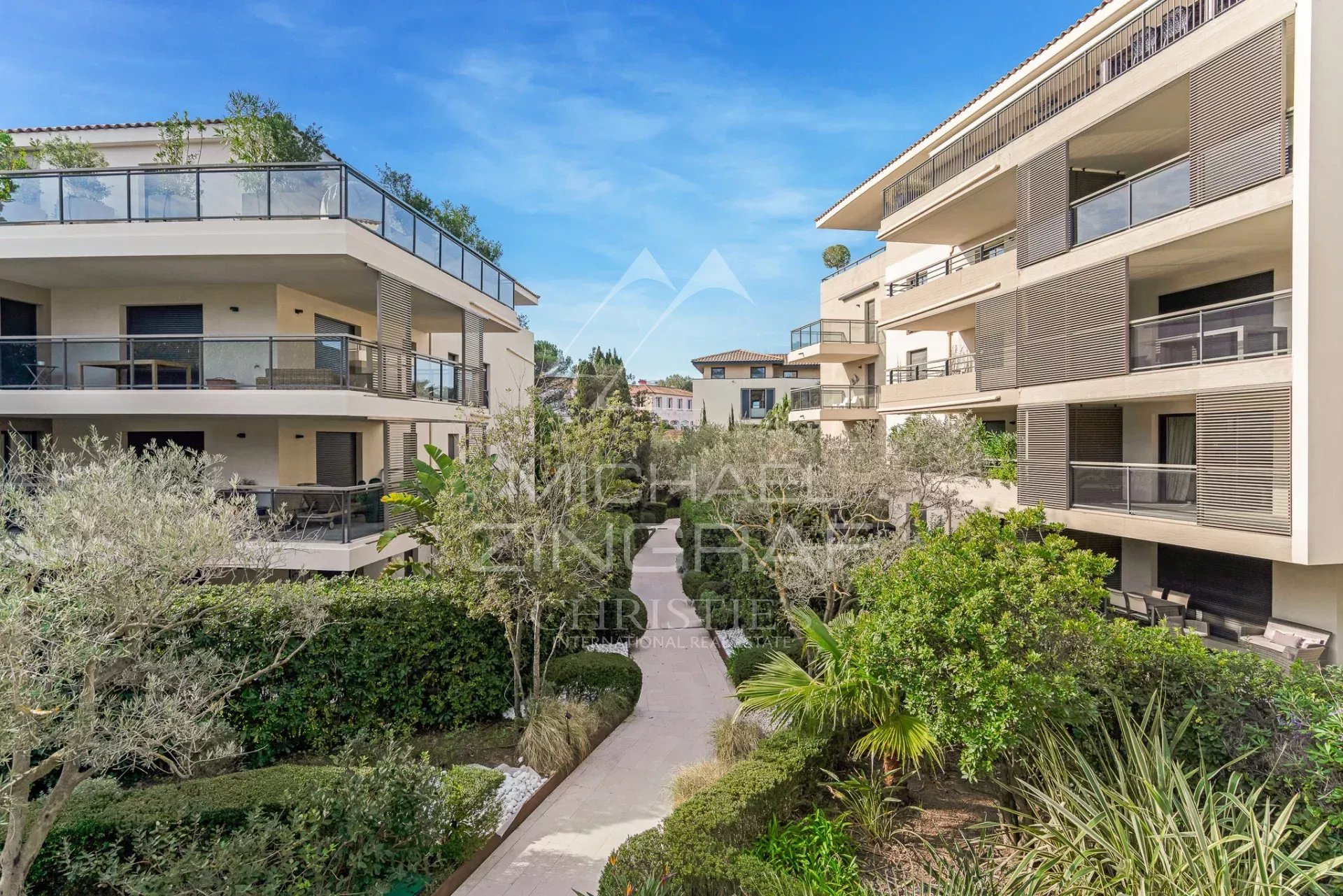 Appartement de Prestige au Cœur de Saint-Tropez