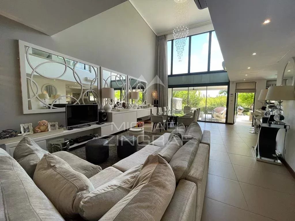 Elegantes Triplex mit 3 Schlafzimmern en Suite im Herzen von Azuri