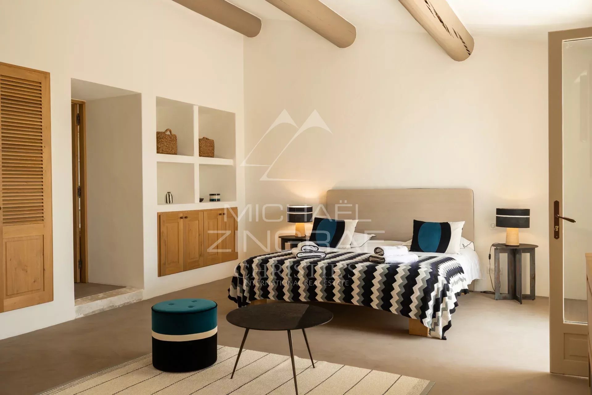 Gordes -  Splendide maison avec vue