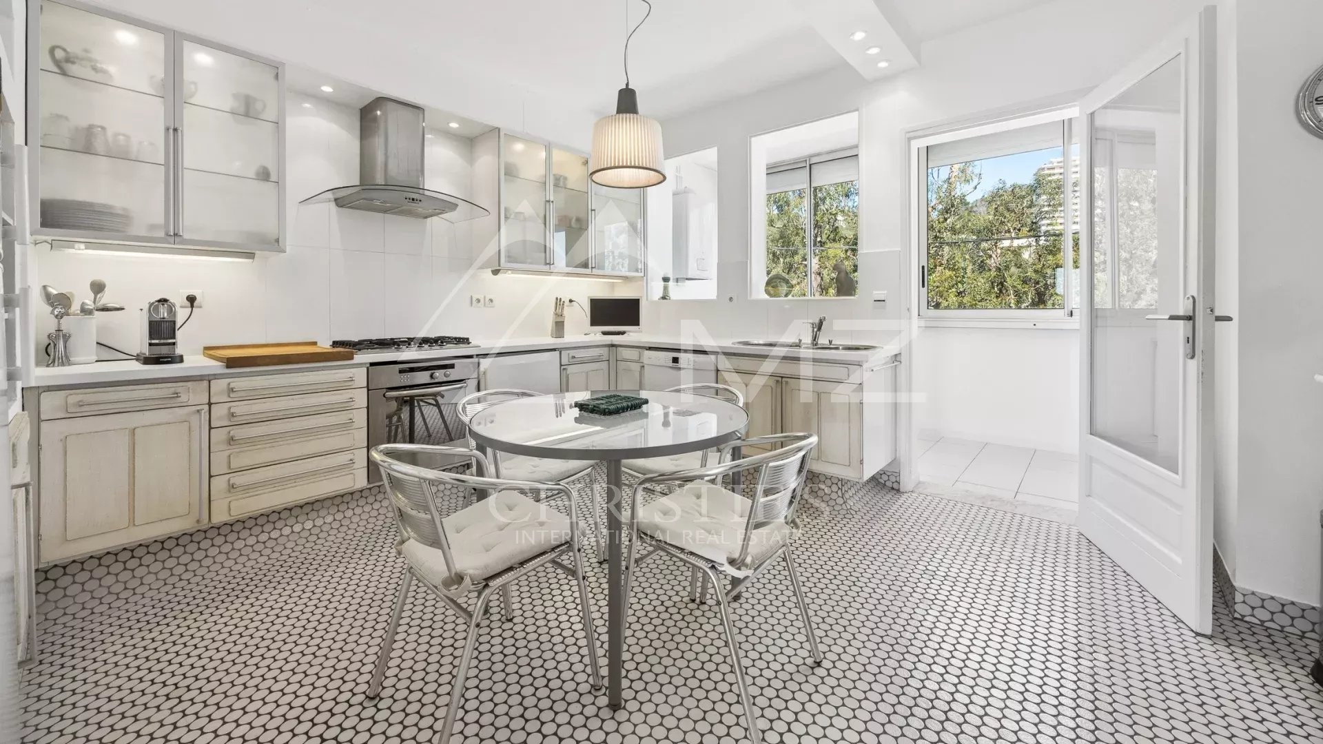 Appartement 3 pièces dans un environnement incroyable