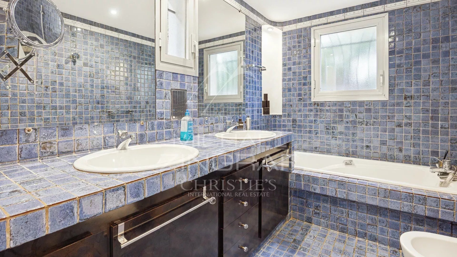 Propriété vue mer dans un domaine privé