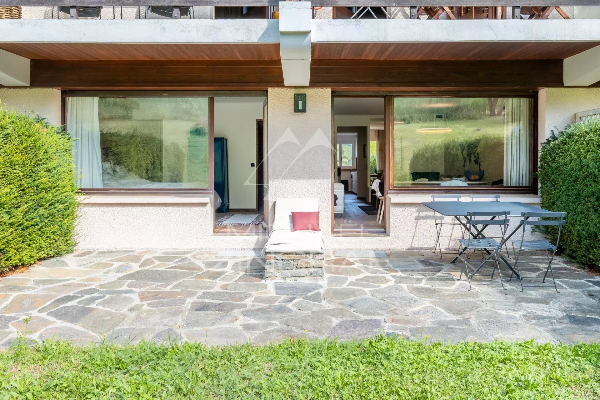 Appartement Rez-de-Jardin "coup de coeur" - 3 pièces - Cheminée - Rénové - Megève