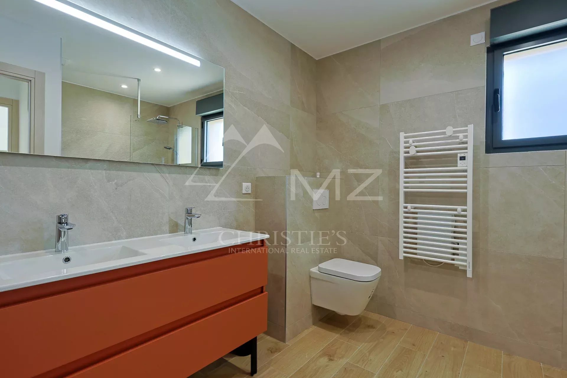 MAGNIFICENT NEW VILLA - SWIMMING POOL - PLAN DE LA TOUR
