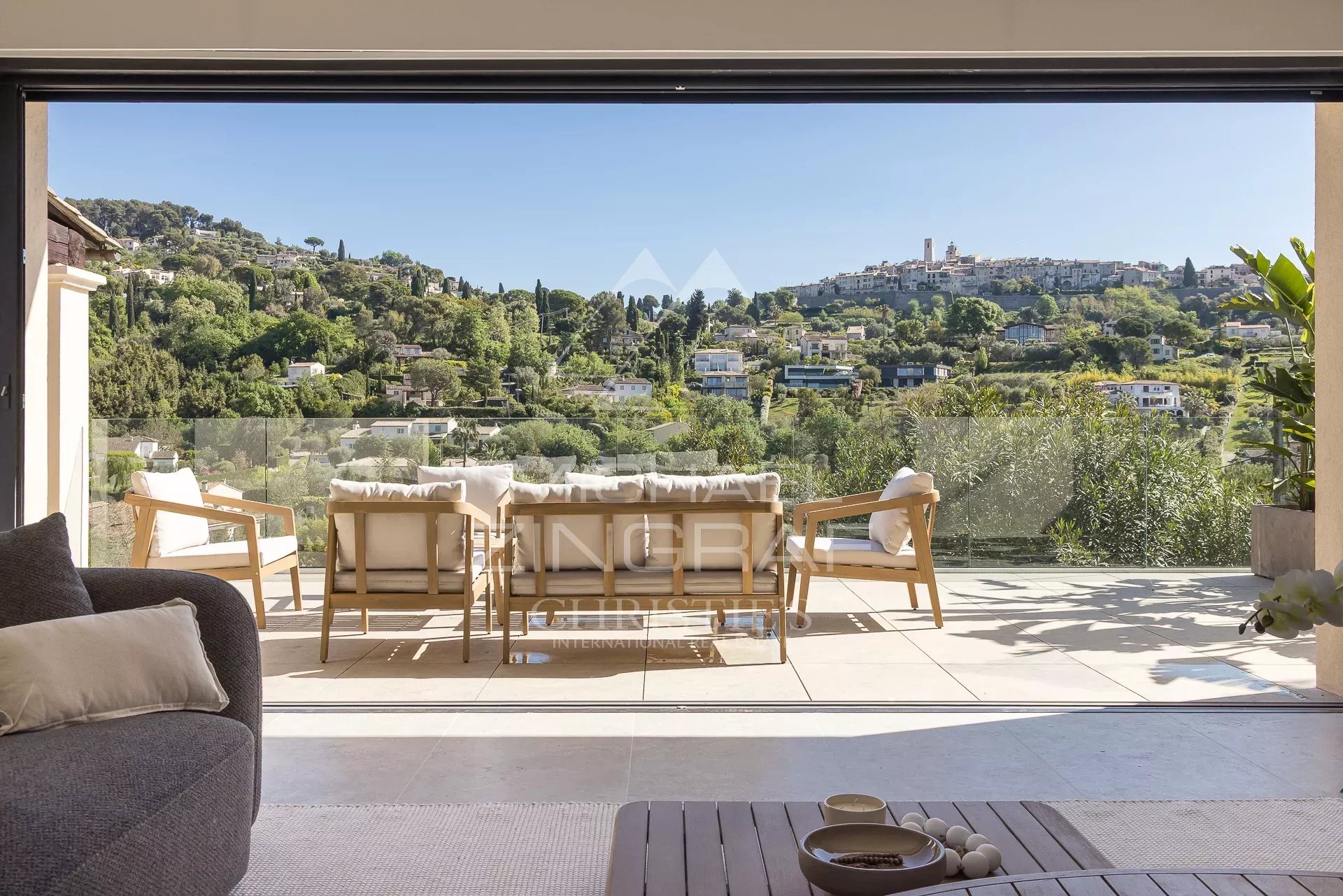 Vollständig renovierte Villa mit Panoramablick auf Saint-Paul de Vence