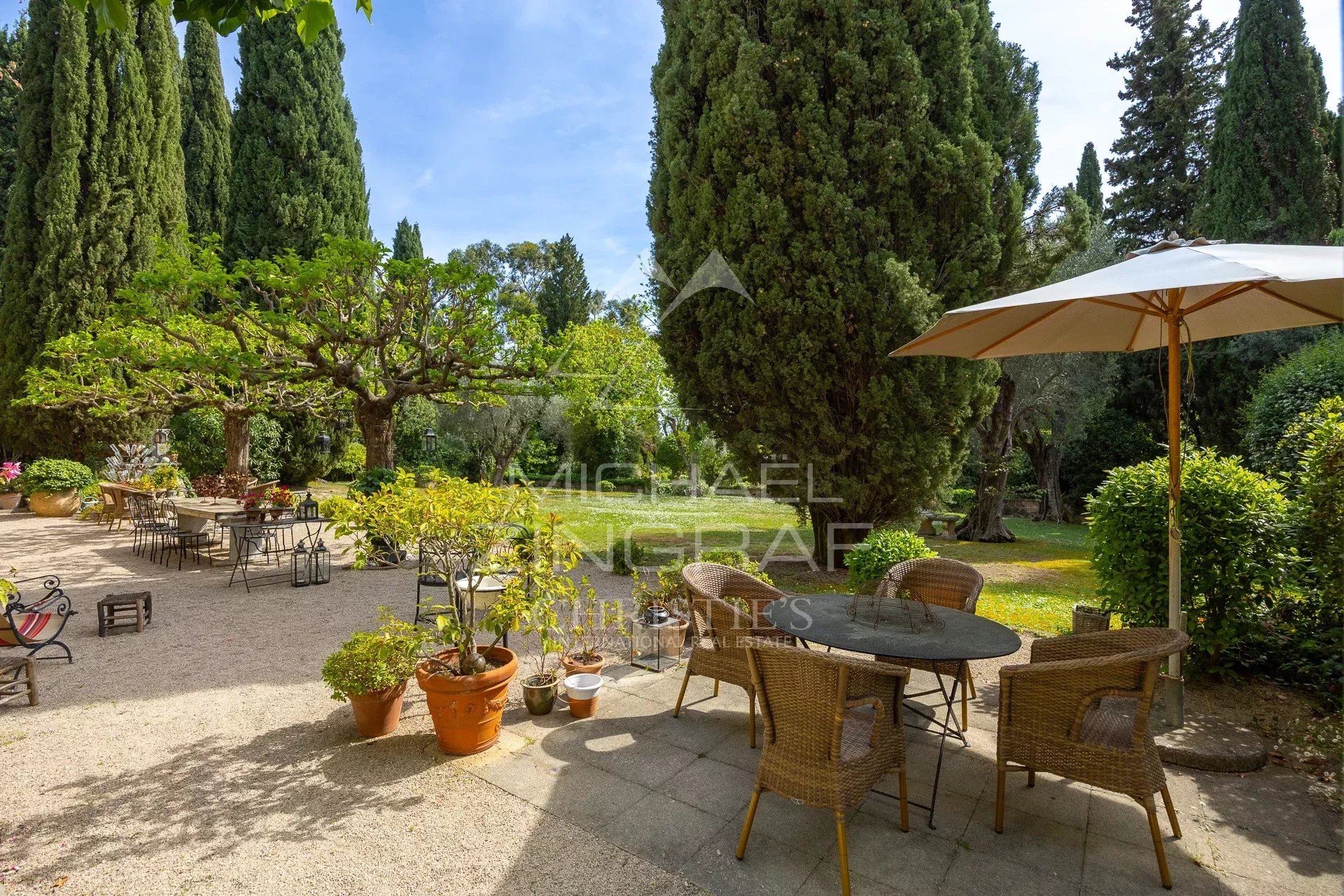 Grasse – Mas authentique du XIXe siècle au cœur d’un parc d’exception