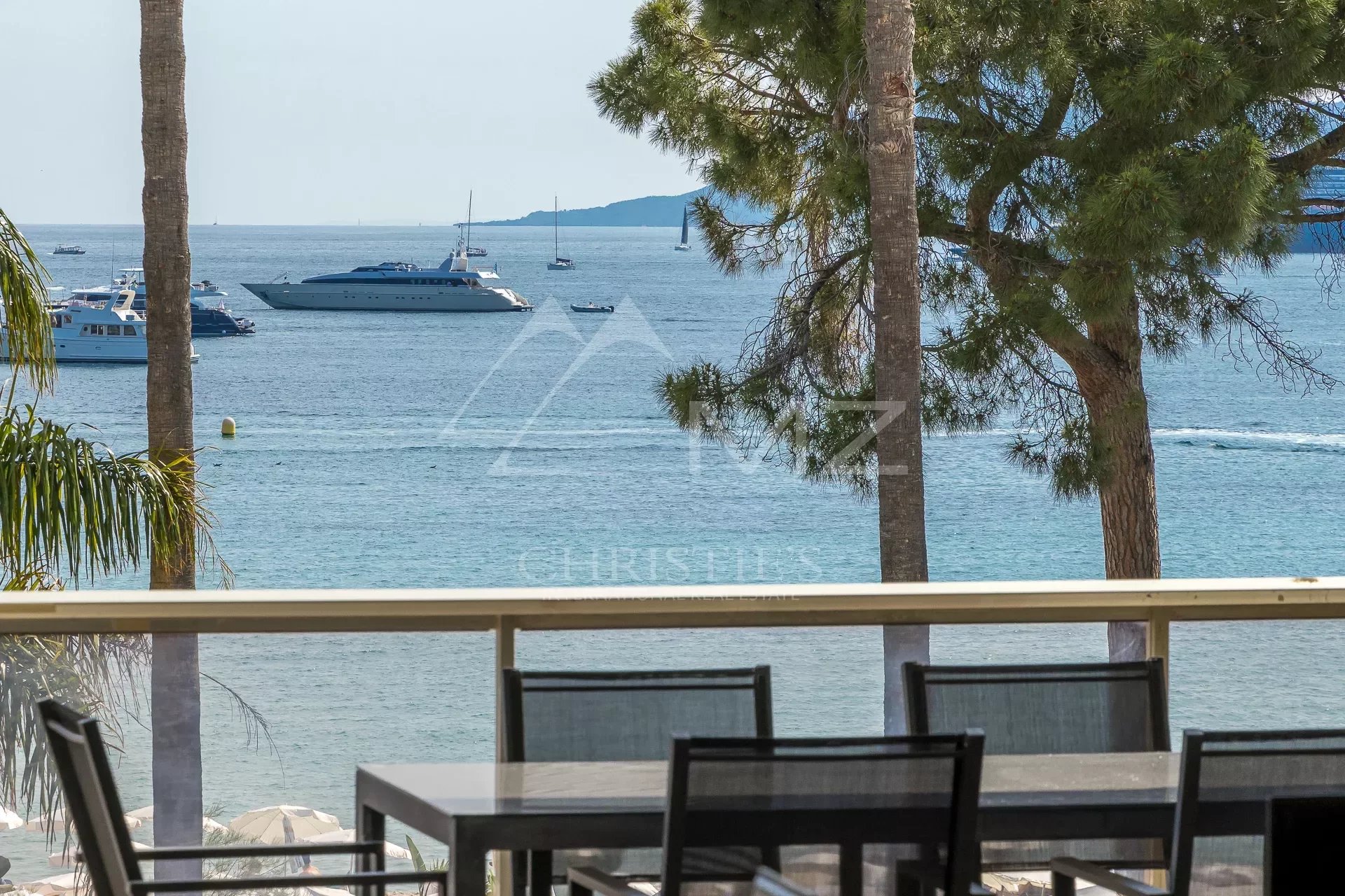 Cannes - Croisette - Wohnung mit Panorama-Meerblick