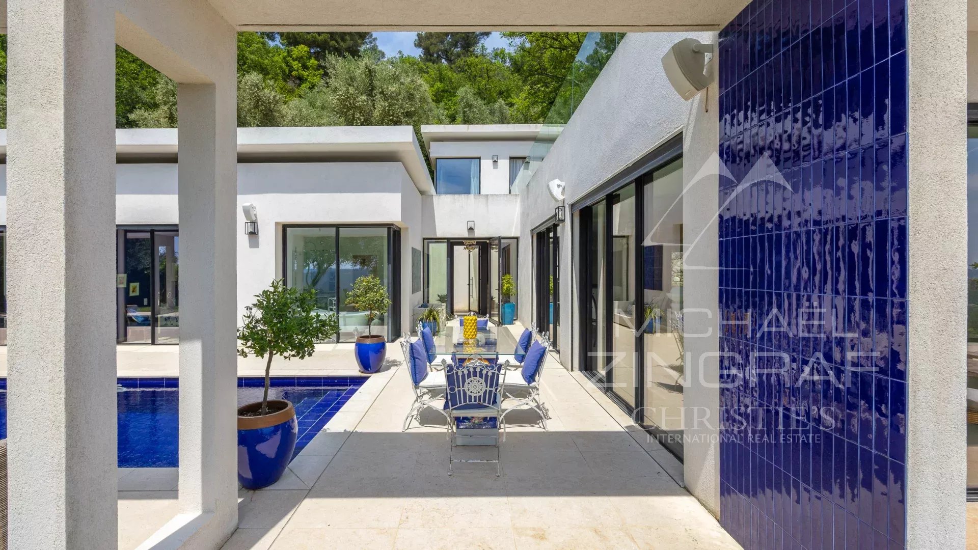 Zeitgenössische Architektur & Panoramablicke