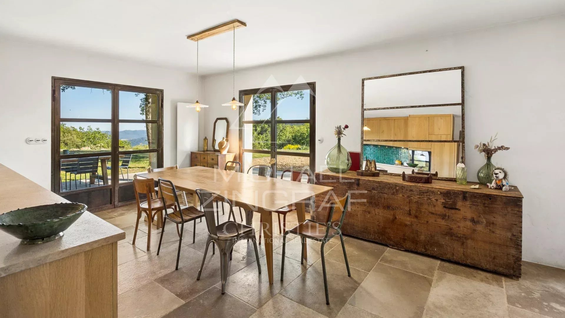Propriété d’Exception – Domaine Privé de 10 Hectares avec Vue Panoramique