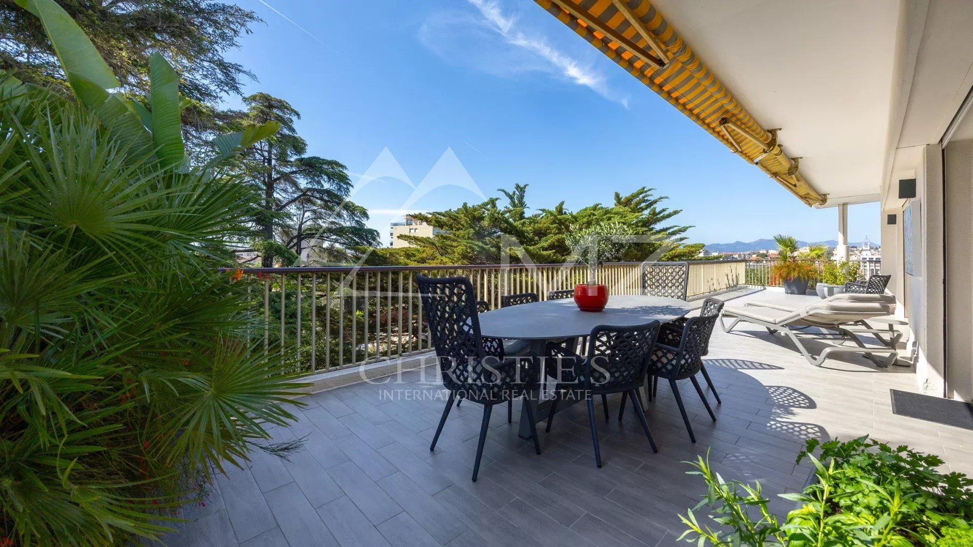 Prächtiges Penthouse im Montrose-Viertel