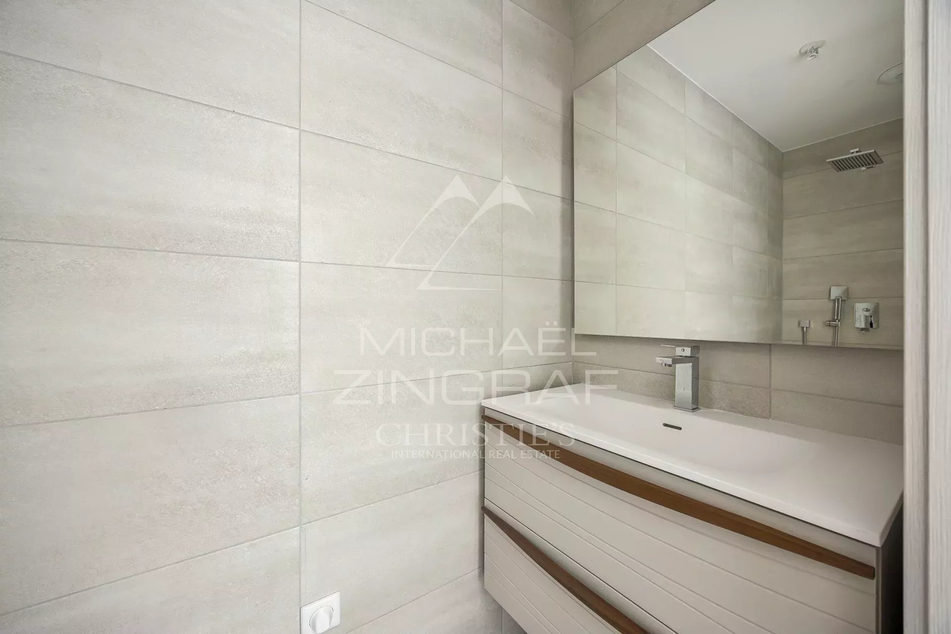 Saint-Raphaël - New apartment in a sought-after neighborhood