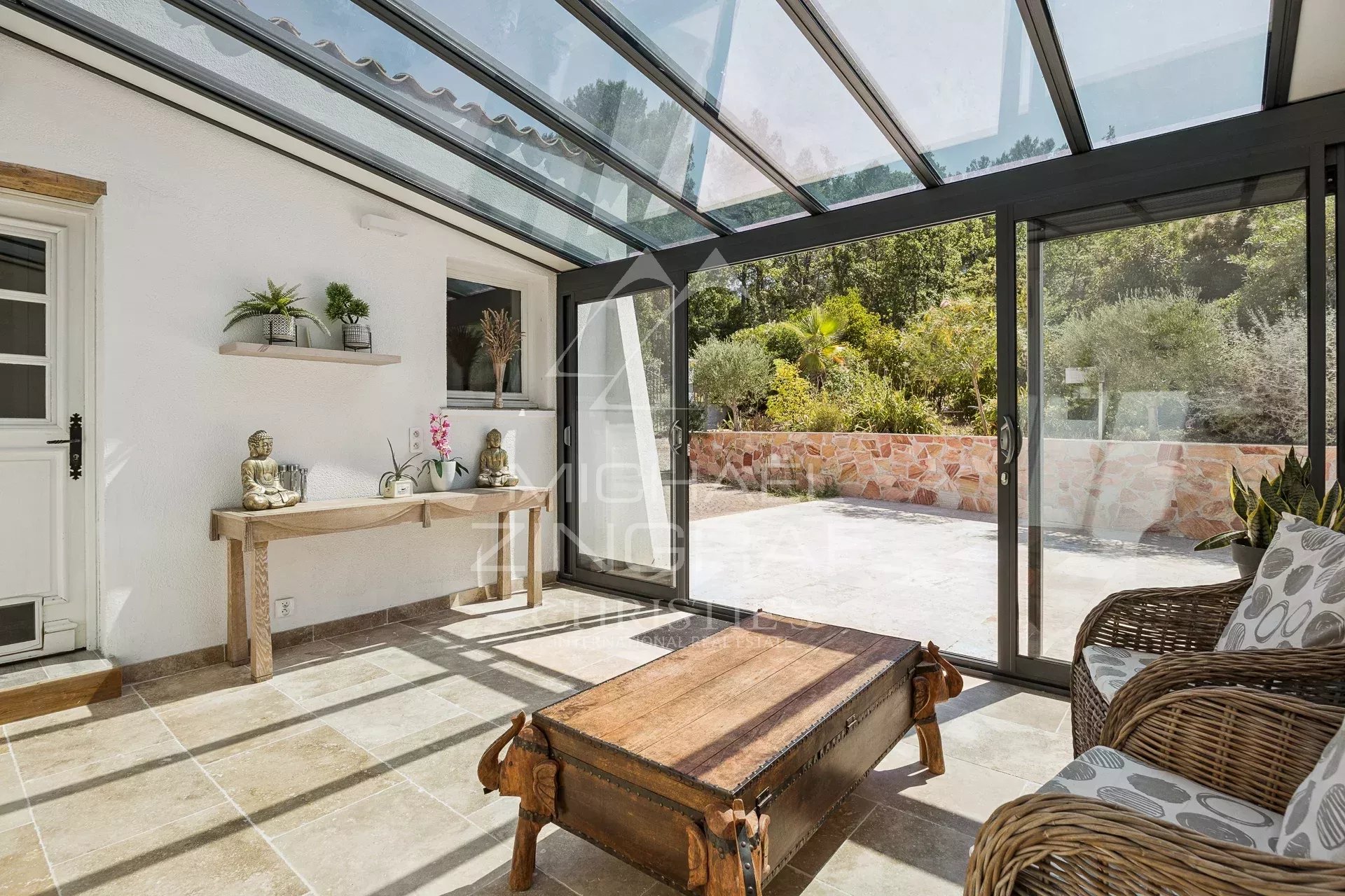 Havre de Paix Lumineux avec Vue Imprenable