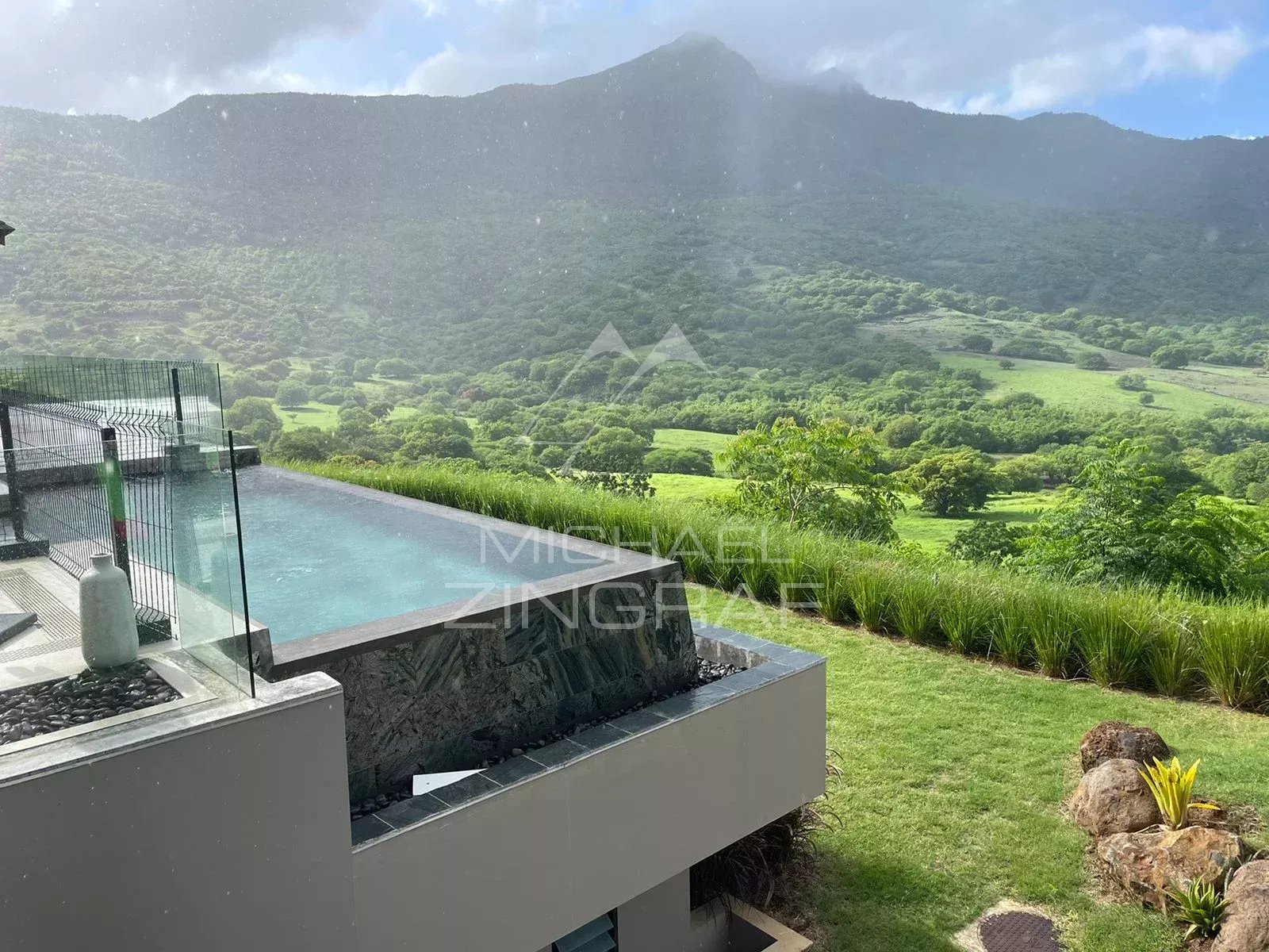 Exceptional Luxury Villa in Black River