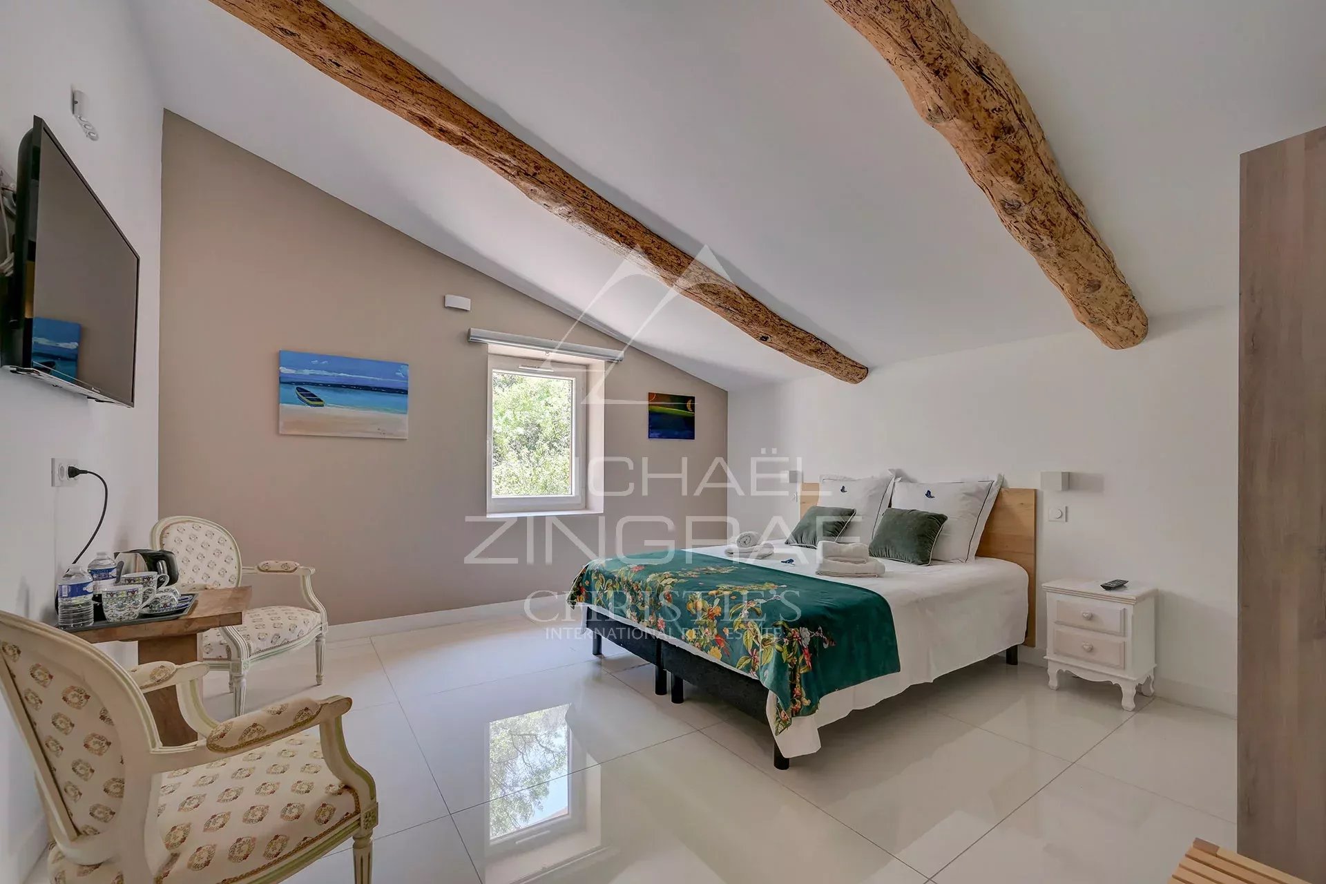 Proche Aix-en-Provence, Élégante propriété avec piscine