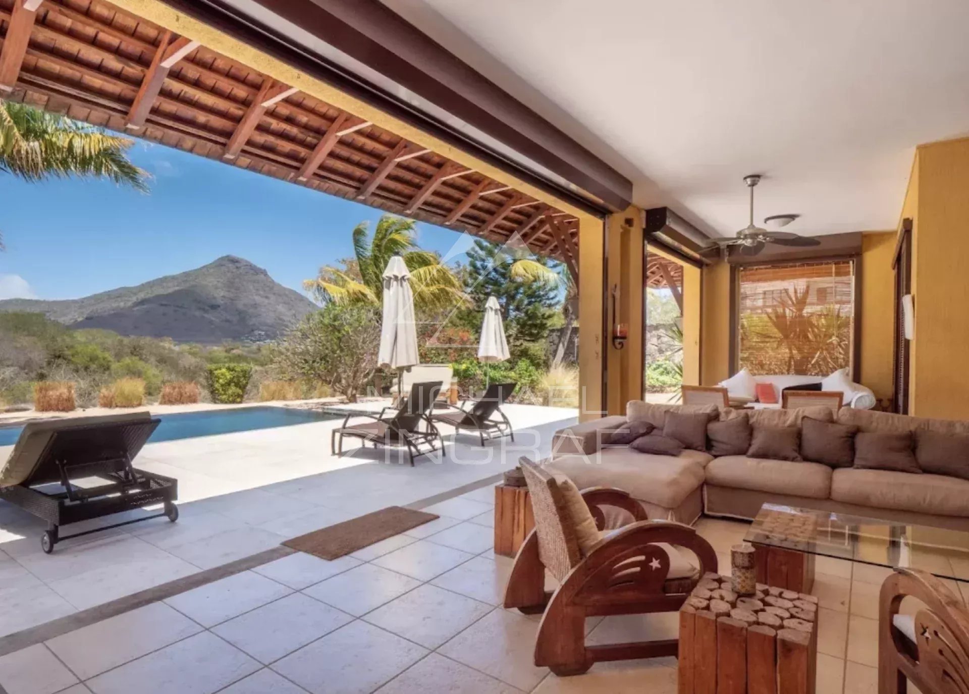 Prestige-Villa an der Westküste