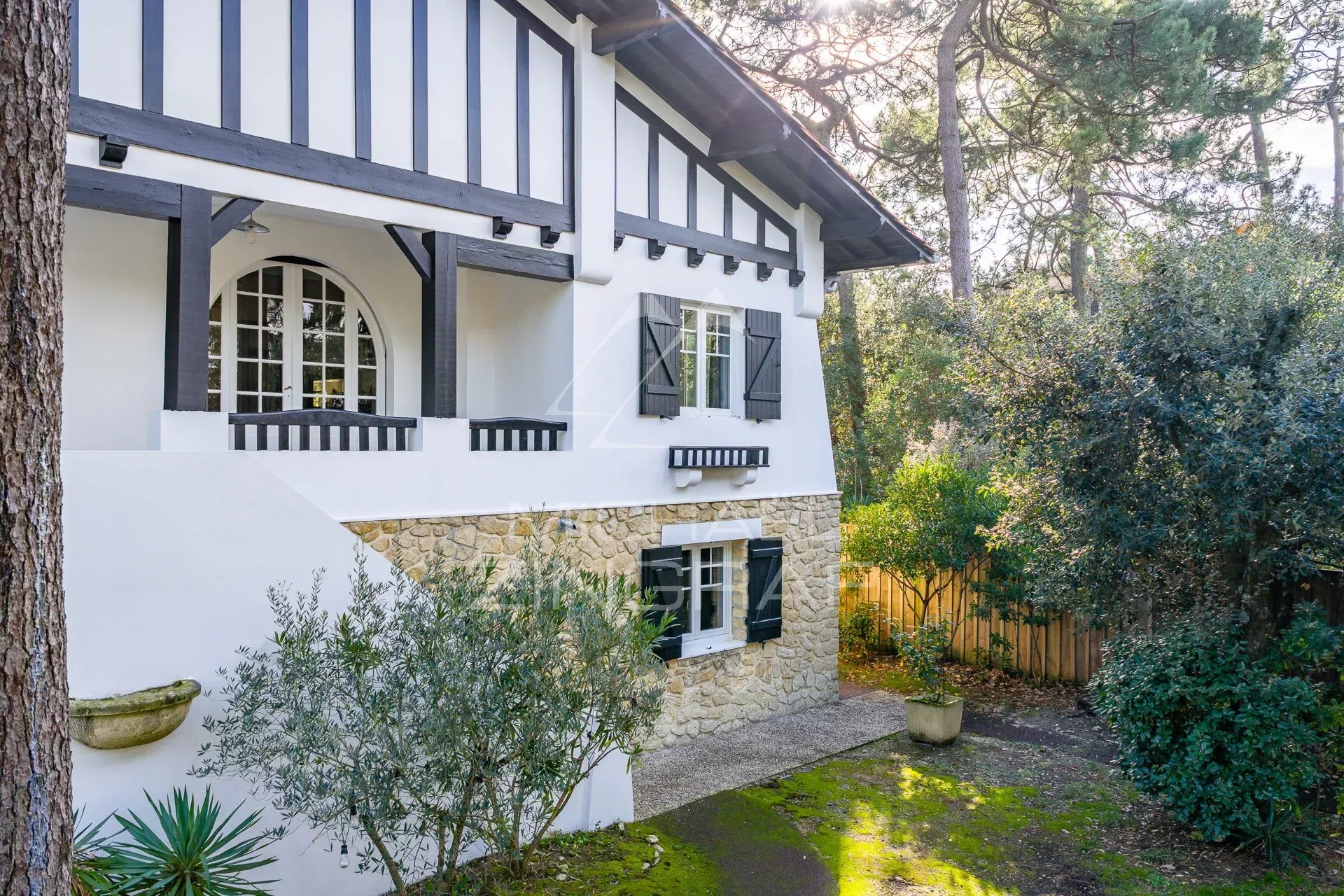 Authentique villa Gaume à Pyla sur Mer à quelques pas de la mer