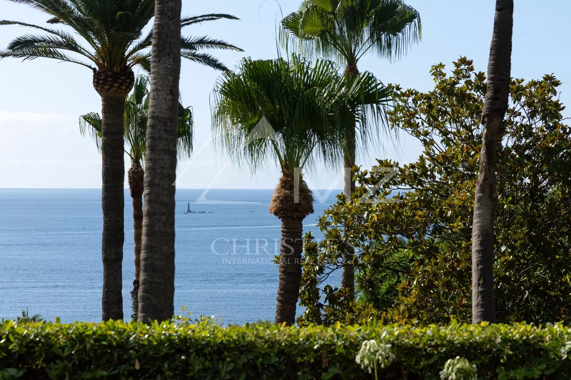 Modernes Apartment in einer Luxusresidenz