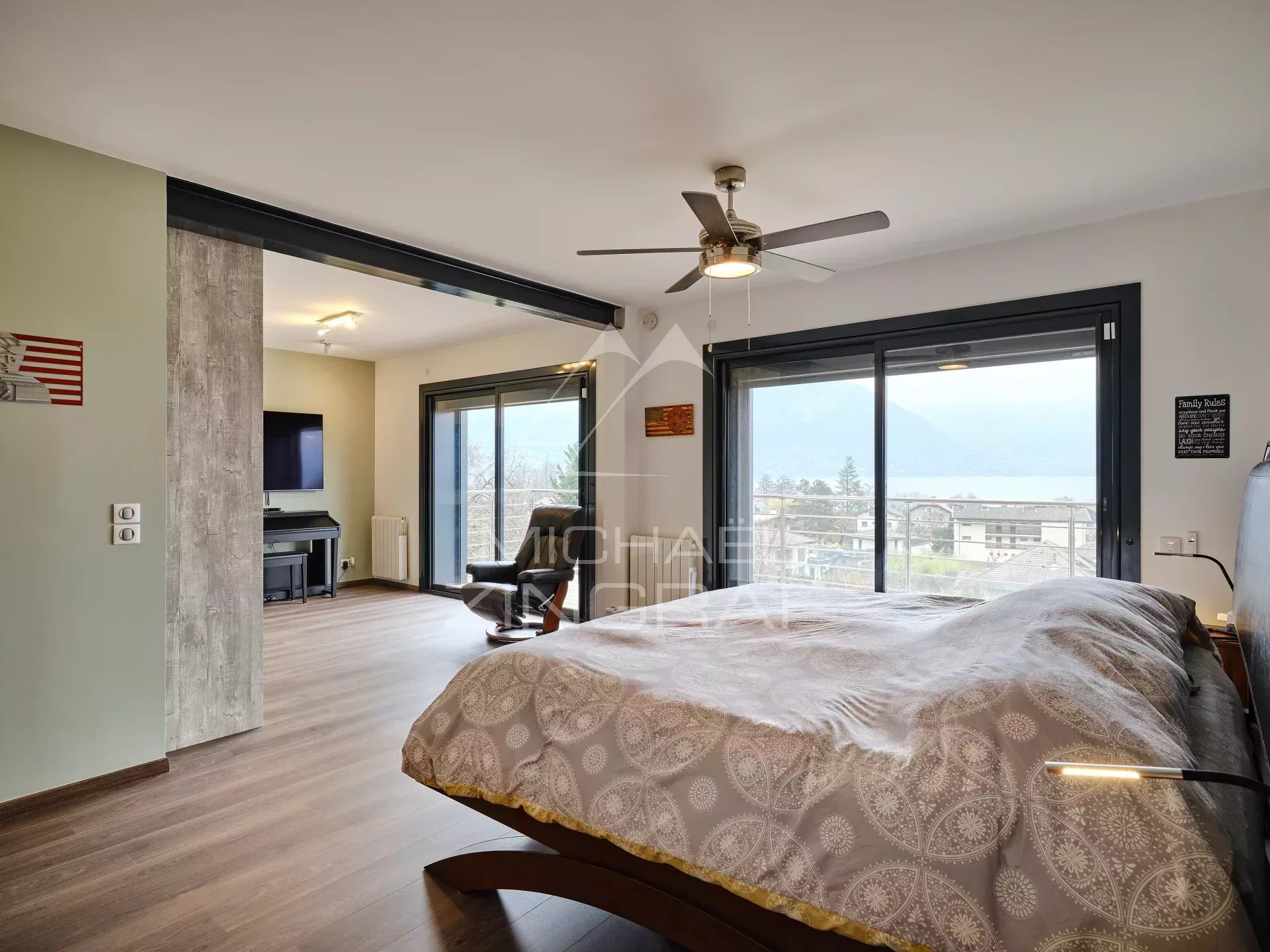 Lac d' Annecy - Vue panoramique