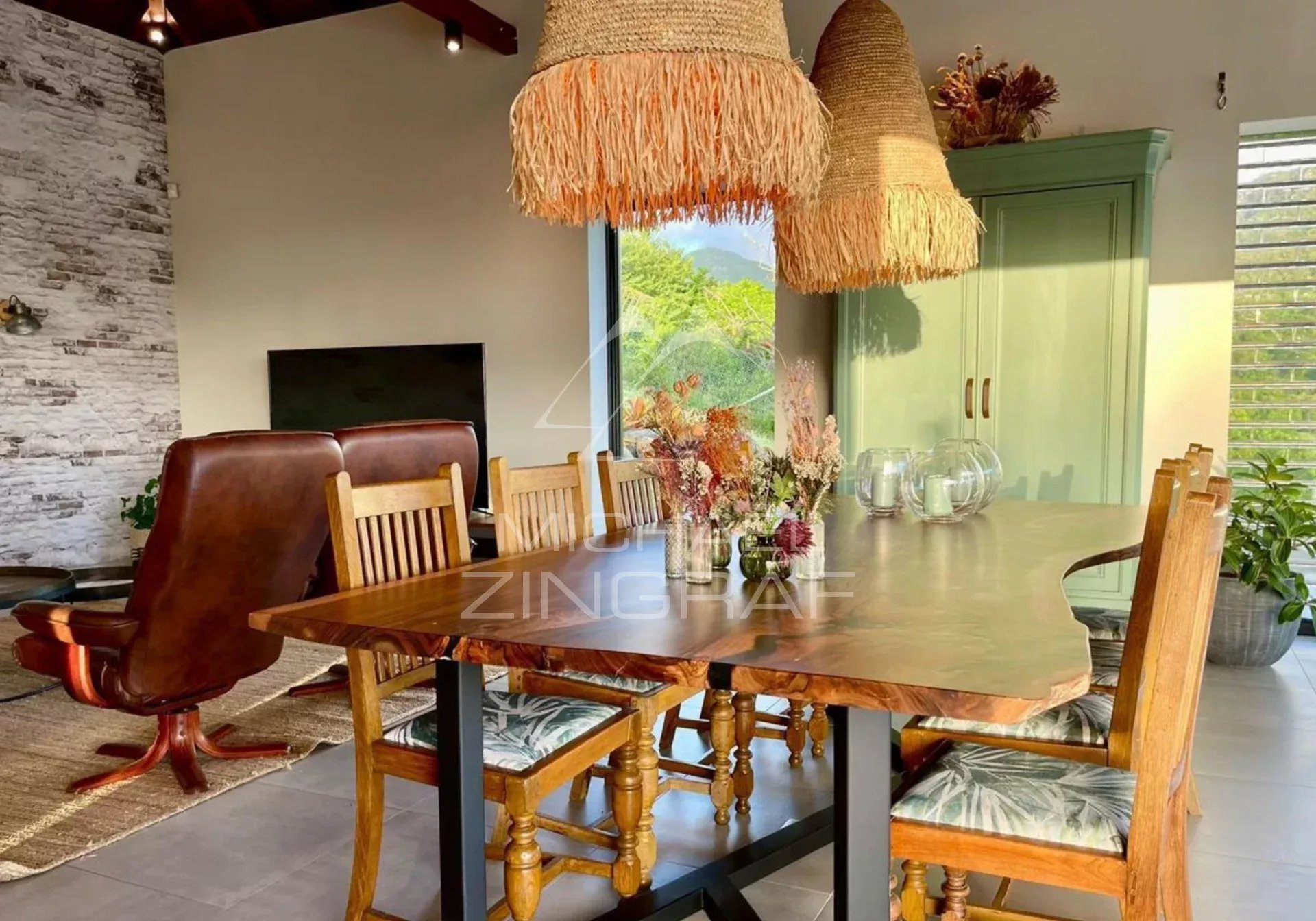 Exceptional Luxury Villa in Black River