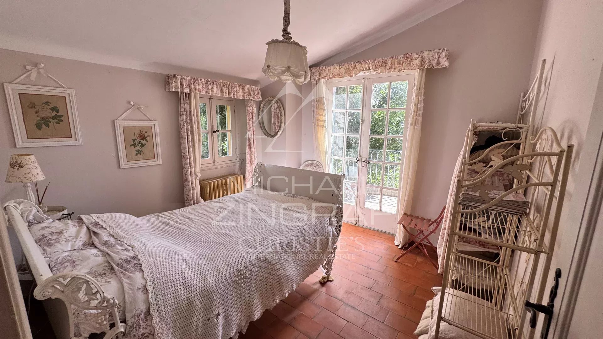 Cannes backcountry - Panoramic sea views