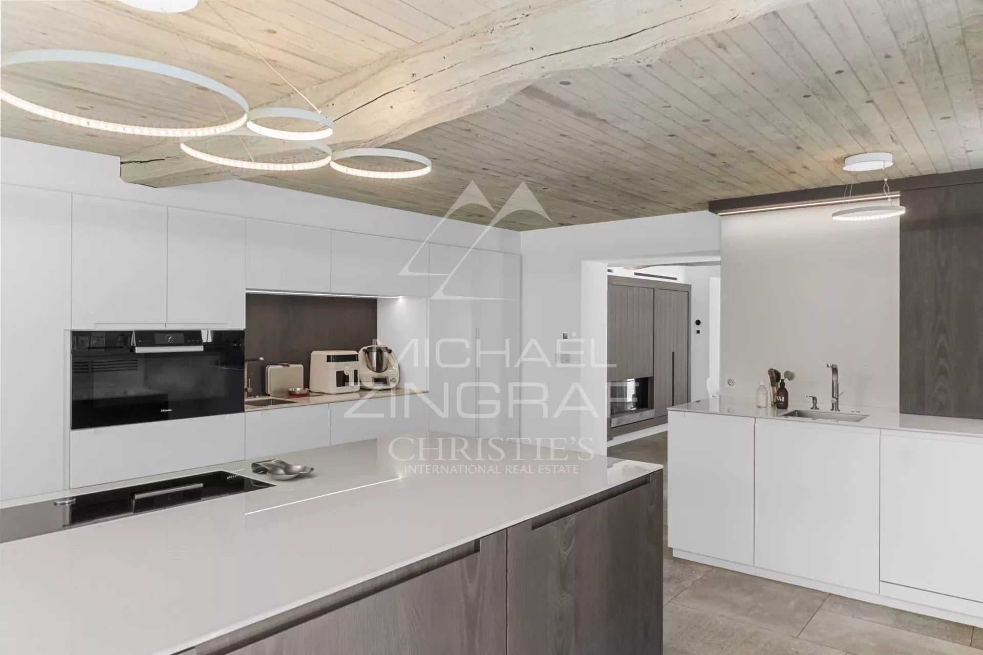 Valbonne village à pied – Bastide historique entièrement repensée