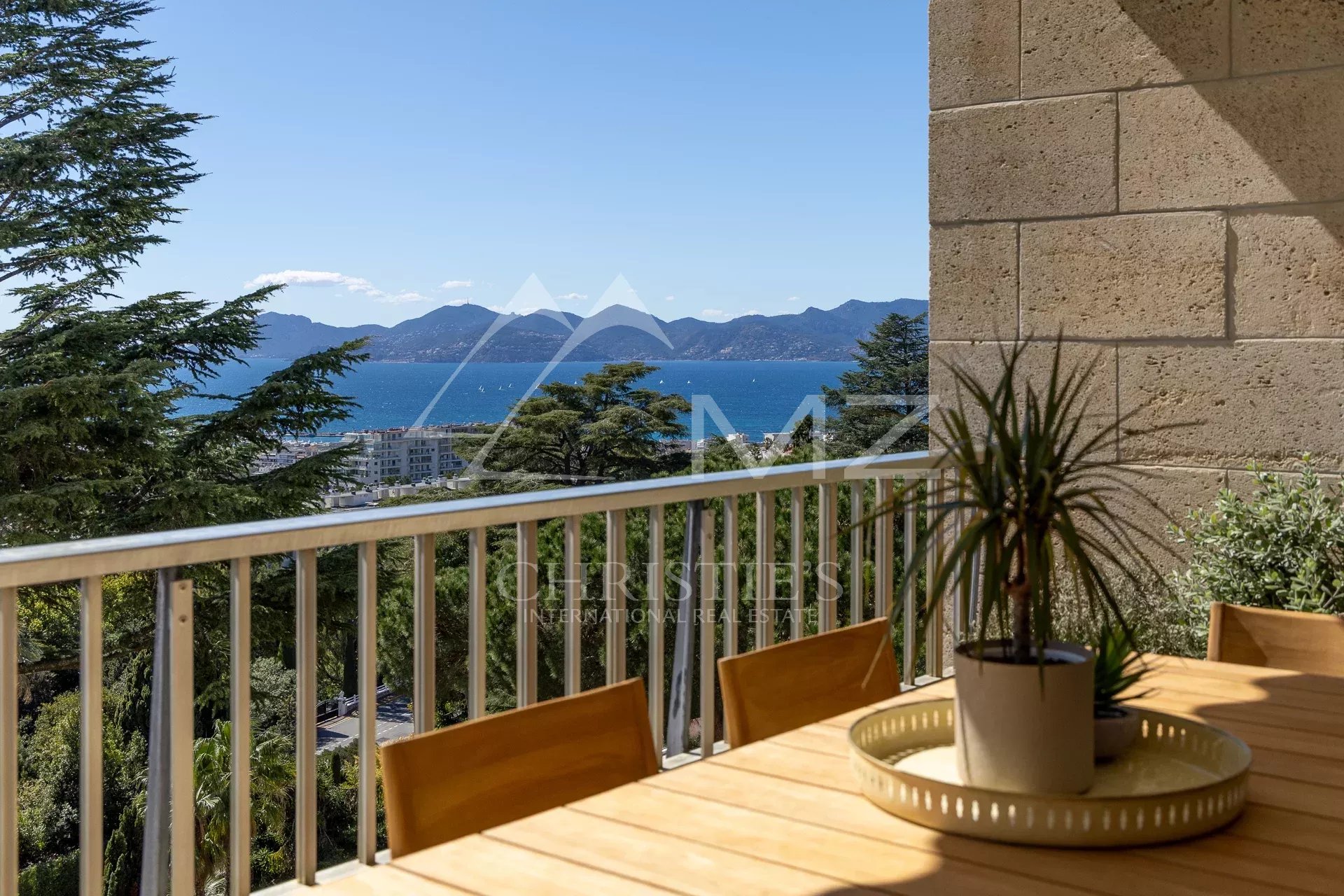 Appartement d'exception dans le quartier prisé de Californie à Cannes