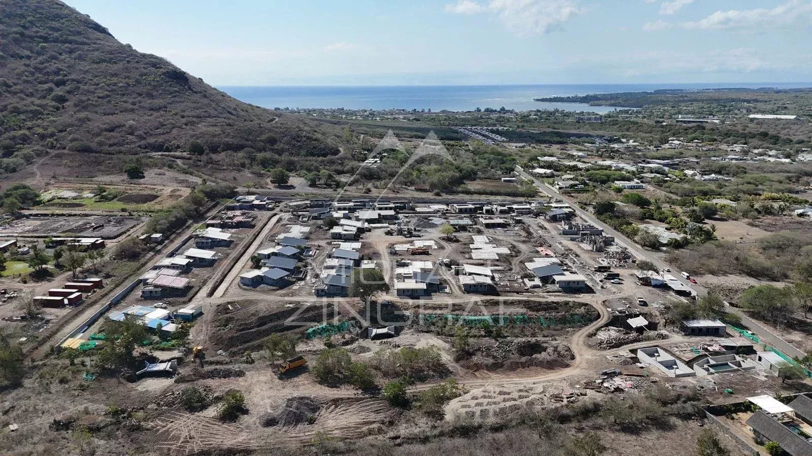 VILLA CONTEMPORAINE EN REVENTE – ÉCO SAVANAH, RIVIERE NOIRE