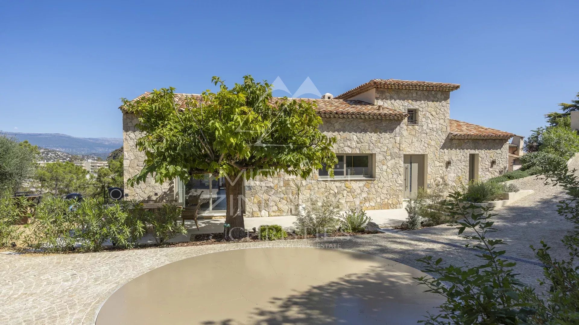 Proche Cannes - Mandelieu-la-Napoule - Villa renovée vue mer