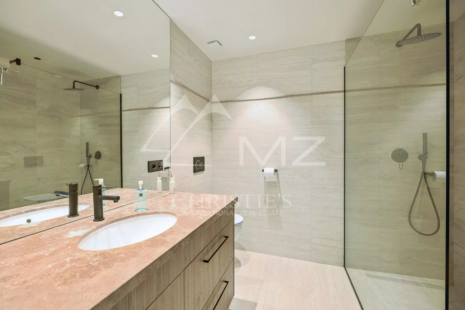 Außergewöhnliche Wohnung in der Residenz