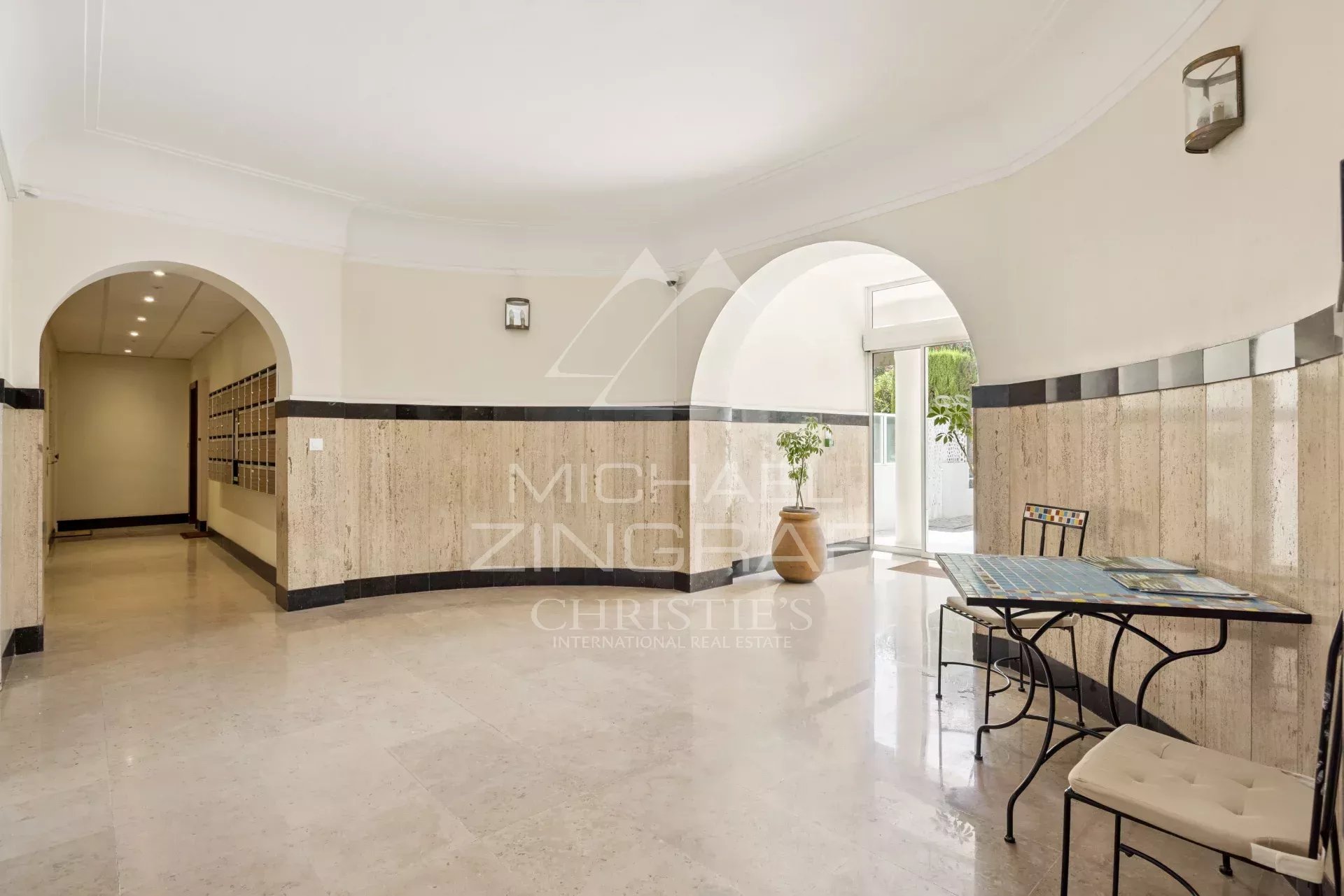 Splendid 3 rooms in the heart of Palm Beach