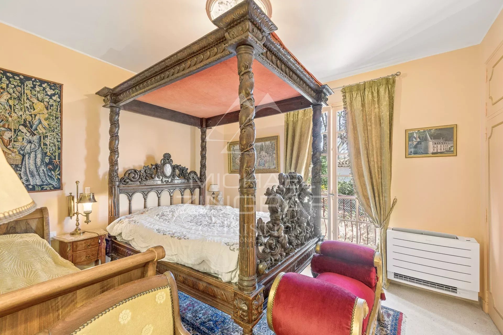 Vence : Propriété de charme à pied du centre-ville