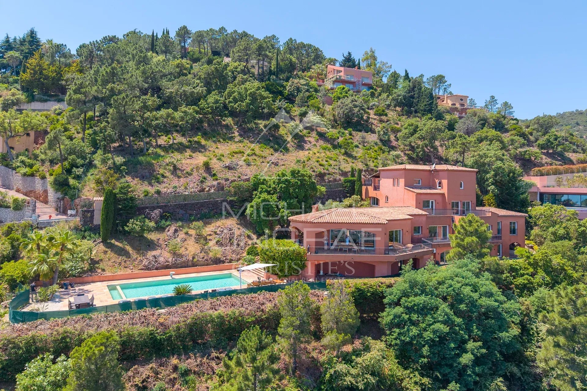 Close to Cannes - Family home