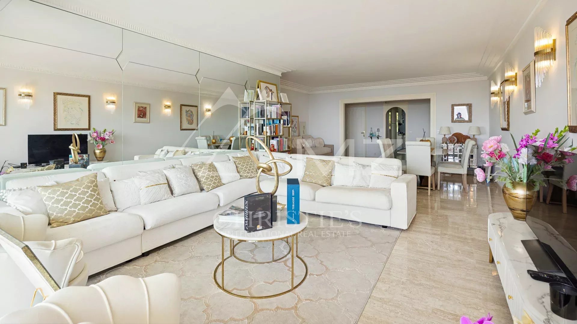 2-Room Apartment with Panoramic Sea View in the Prestigious California District