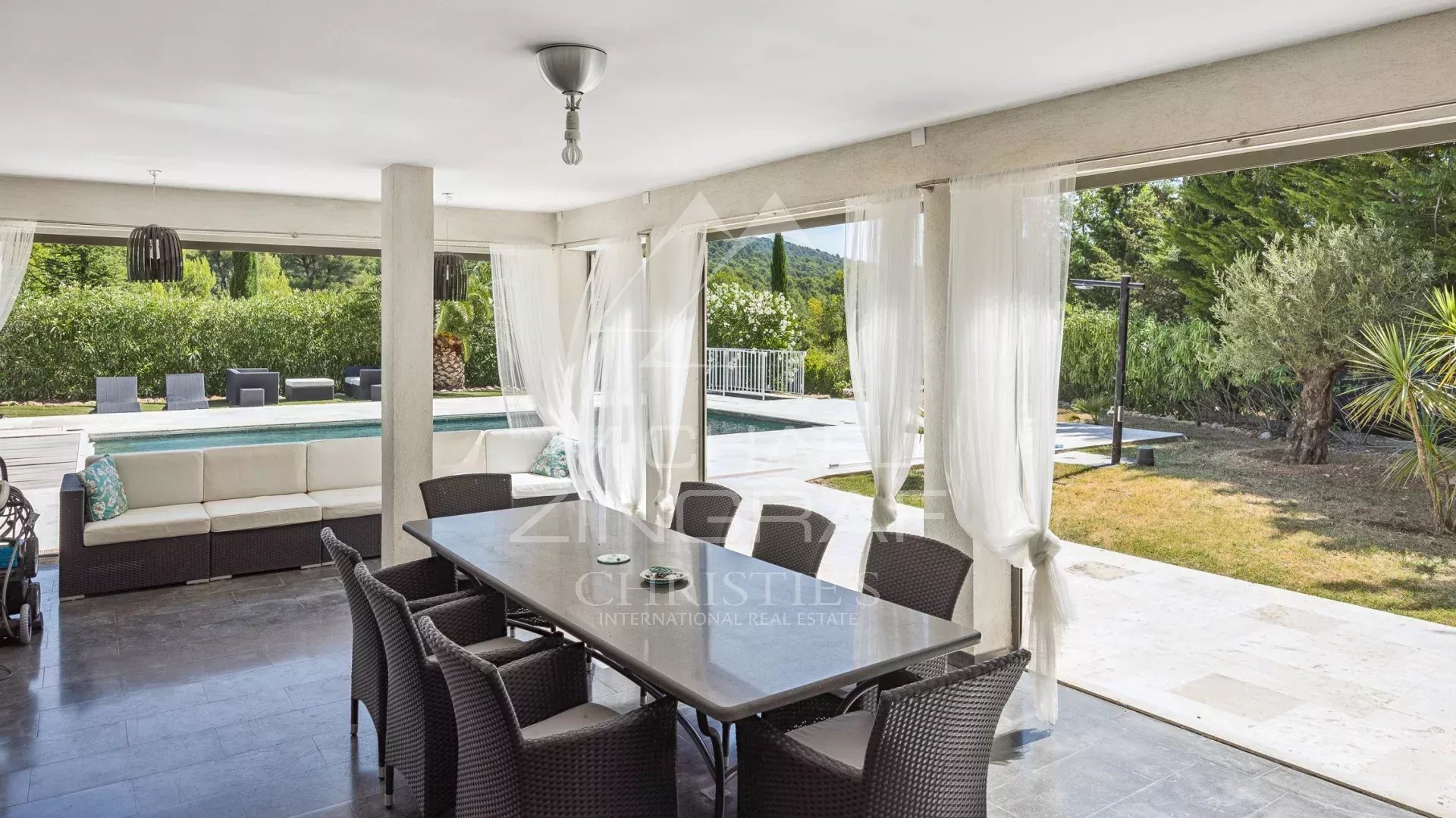 Provençal Elegance with Panoramic Views over Tourtour